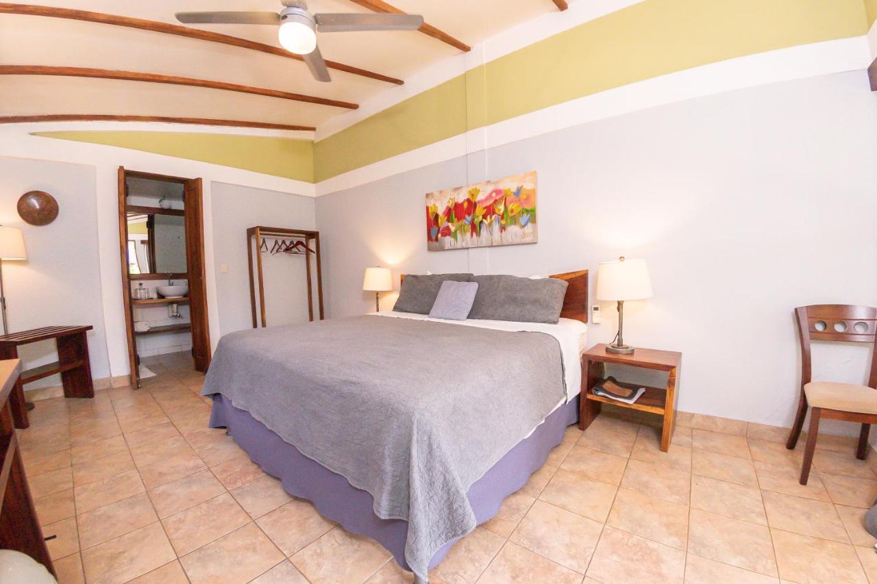 Xalli Beach Hotel Altagracia エクステリア 写真