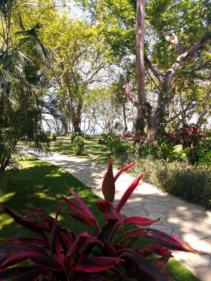 Xalli Beach Hotel Altagracia エクステリア 写真